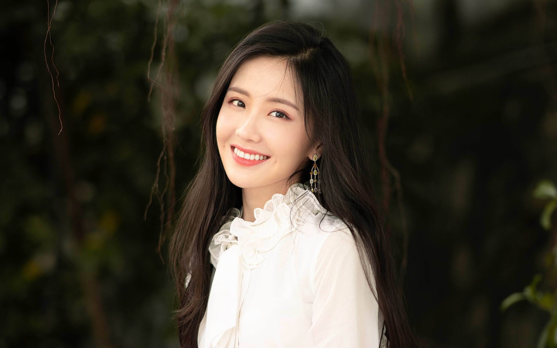 是否应赋予主教练更多转会话语权,主教练能把自己换上场吗