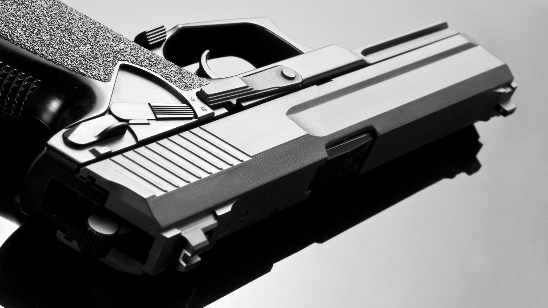 足球运动员公益事业频繁,传递体育正能量,业余足球运动员